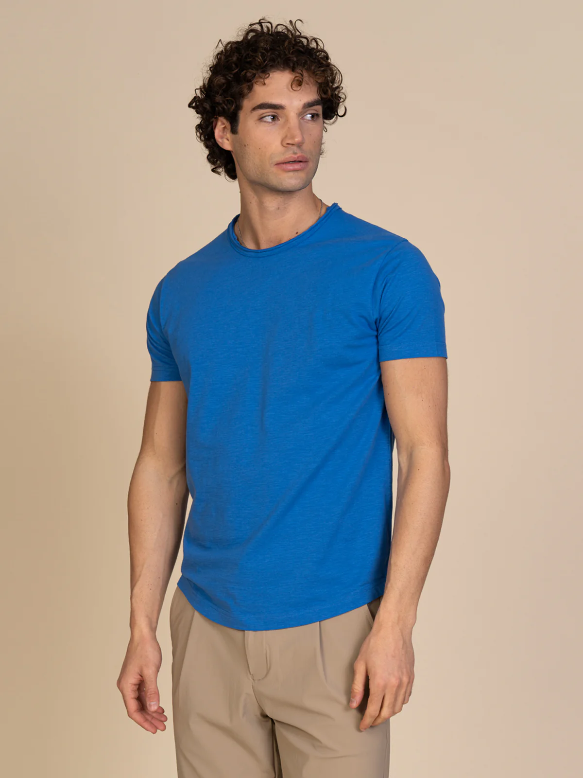 T-Shirt collo taglio vivo - Image 22