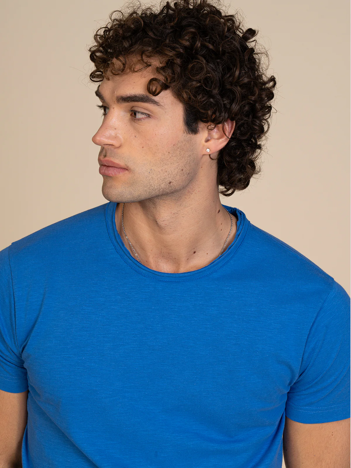 T-Shirt collo taglio vivo - Image 23