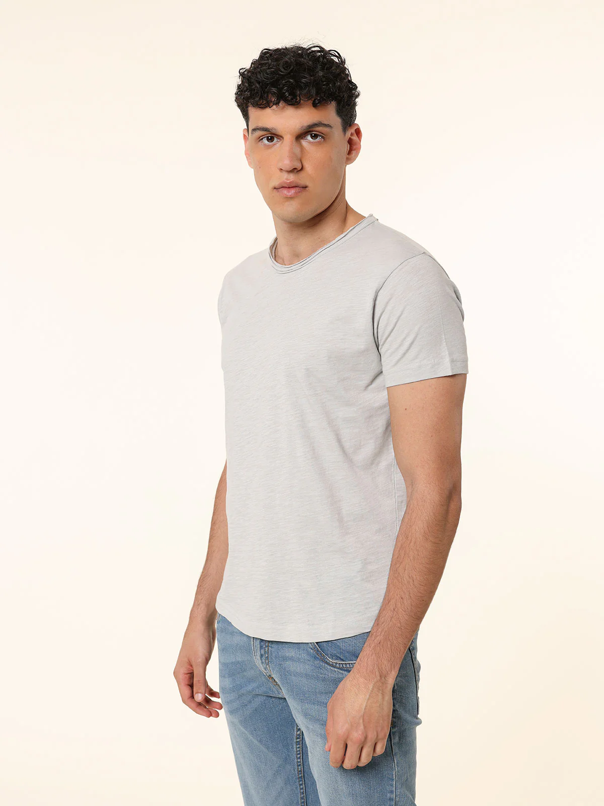 T-Shirt collo taglio vivo - Image 34