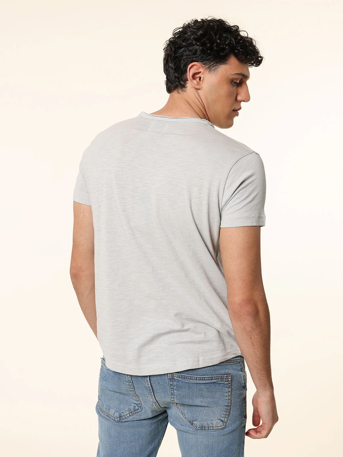 T-Shirt collo taglio vivo - Image 36