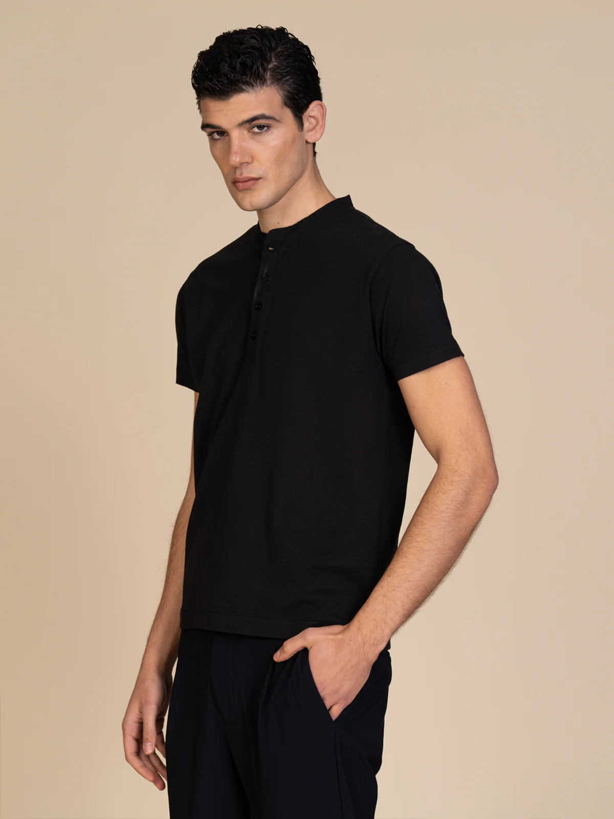 T-Shirt collo serafino - Image 10