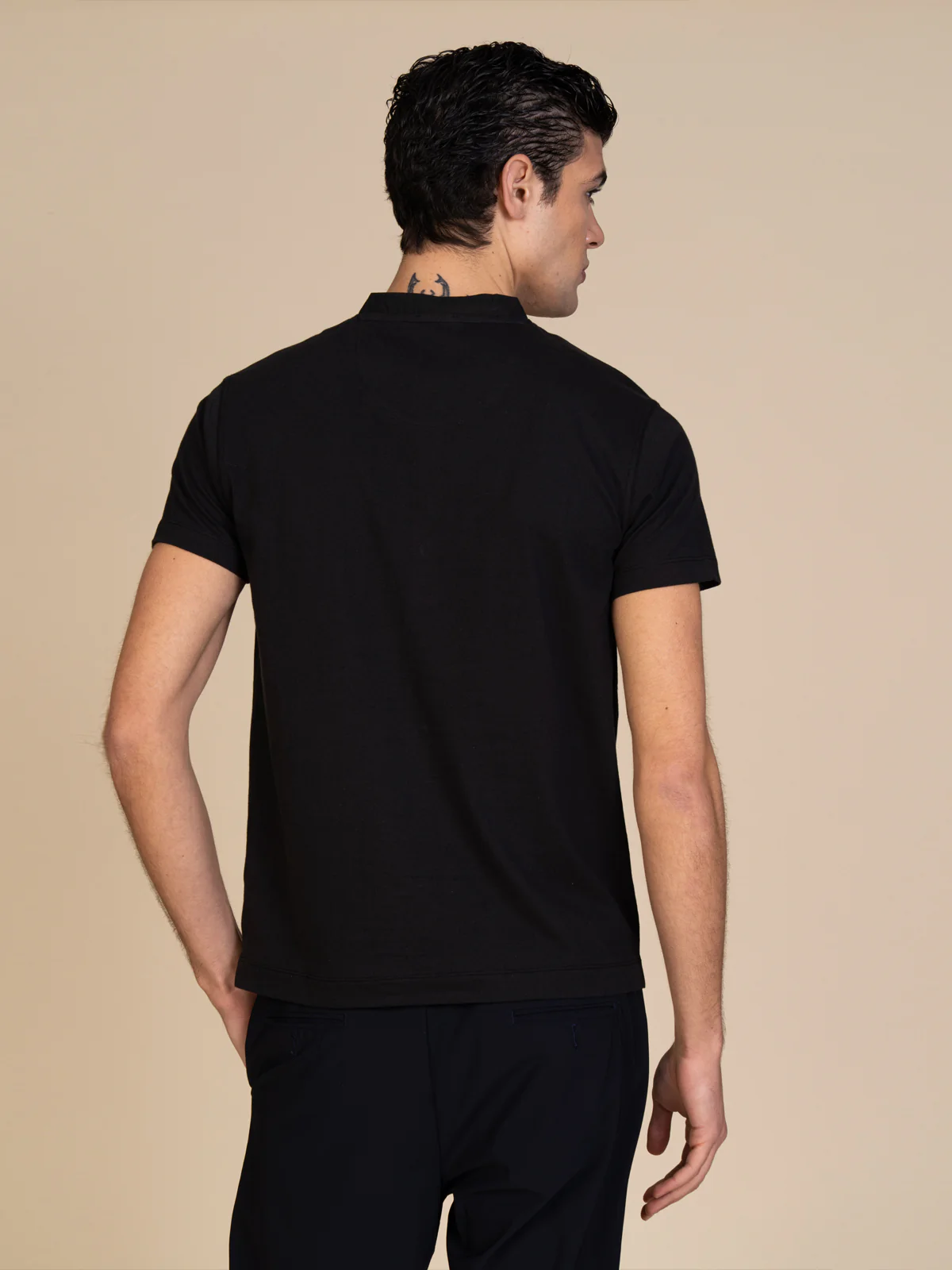 T-Shirt collo serafino - Image 12