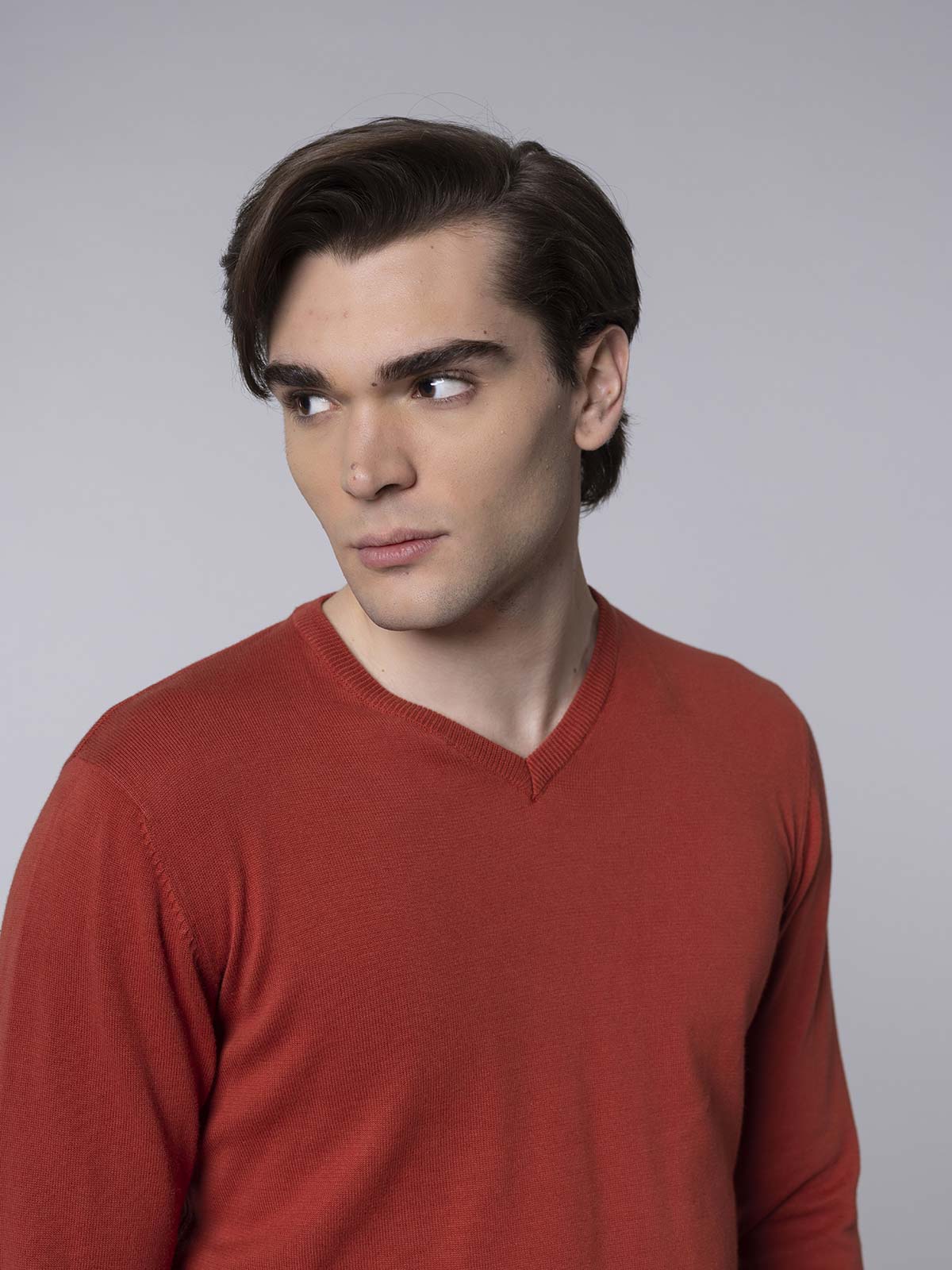 Maglia basic collo a V - Image 23