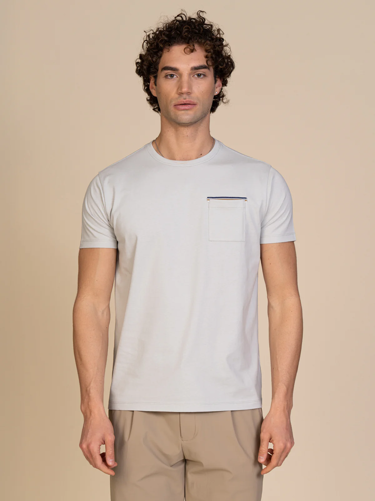 T-Shirt con taschino - Image 10