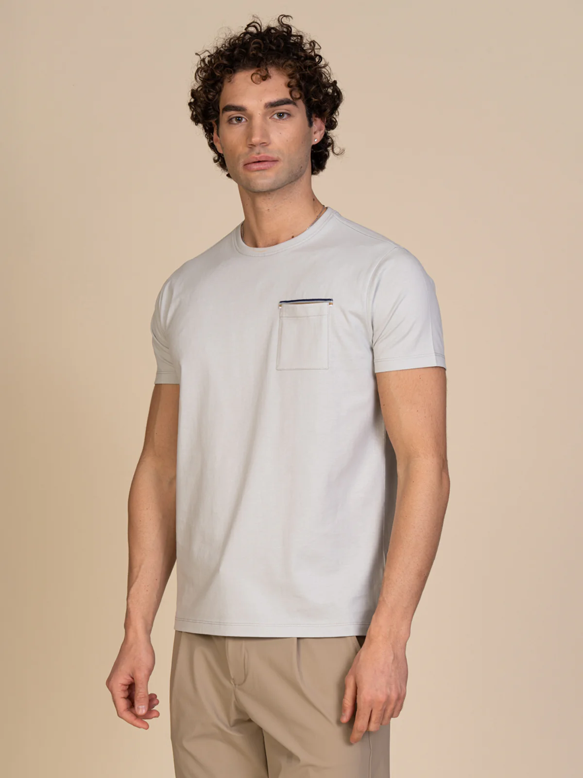 T-Shirt con taschino - Image 11