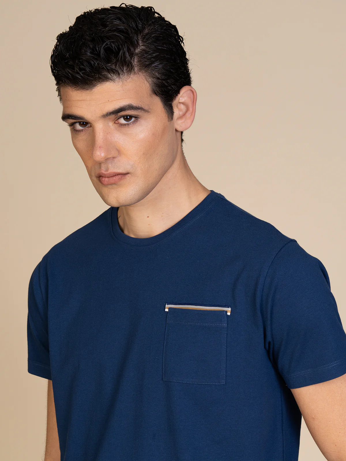 T-Shirt con taschino - Image 4