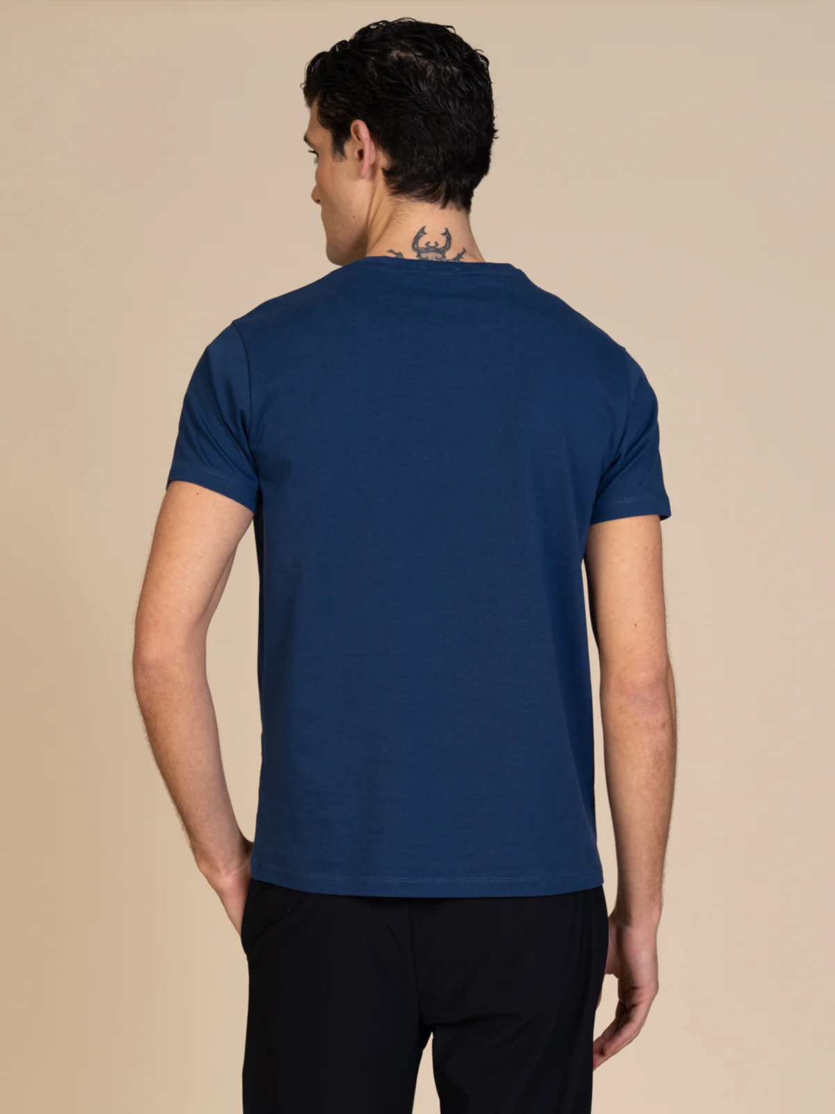 T-Shirt con taschino - Image 5