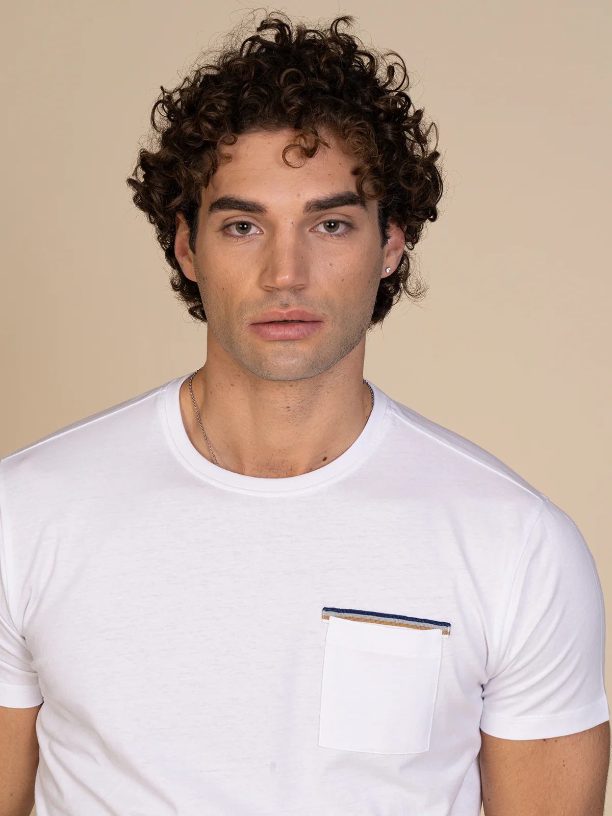 T-Shirt con taschino - Image 8