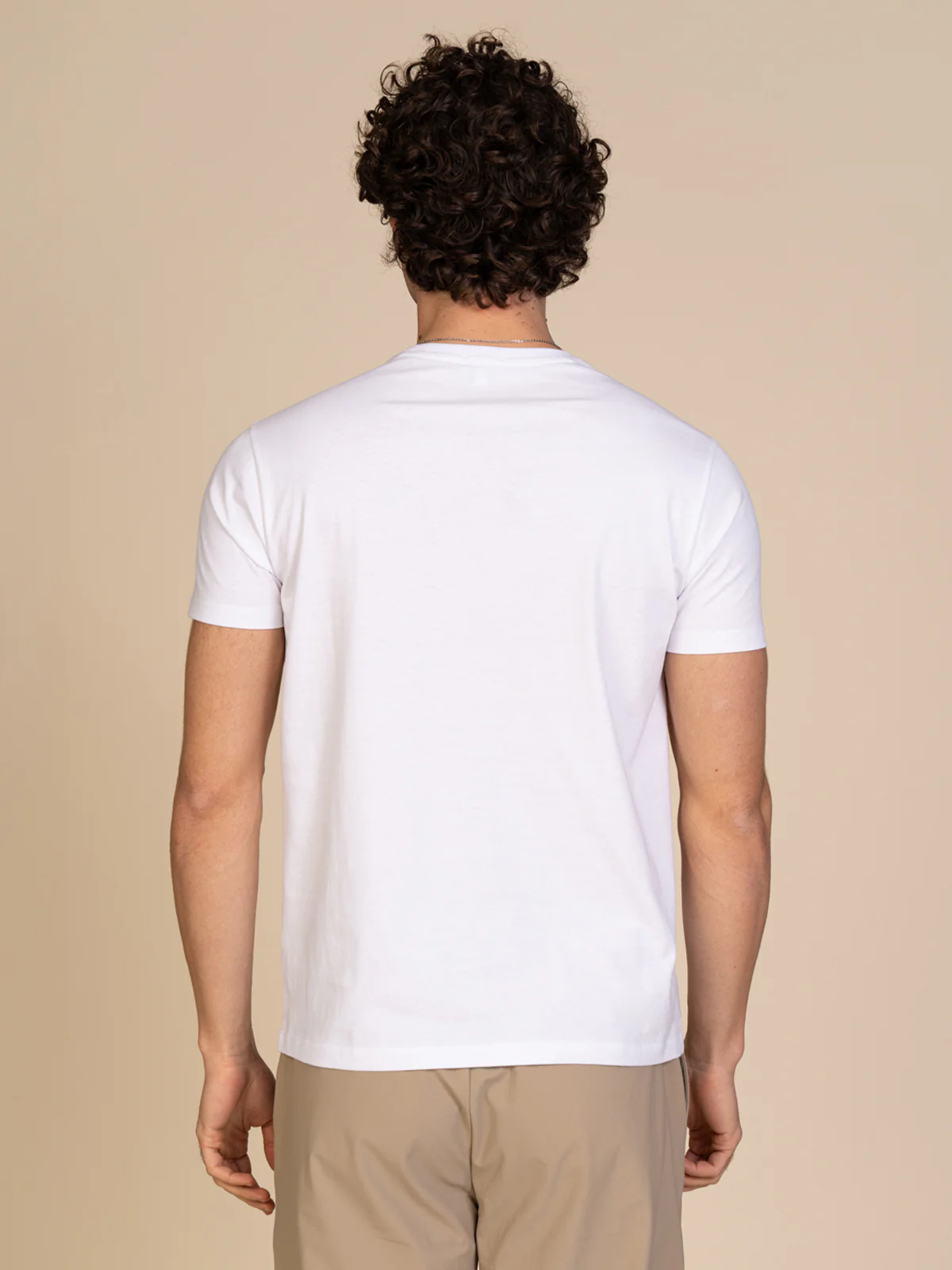 T-Shirt con taschino - Image 9