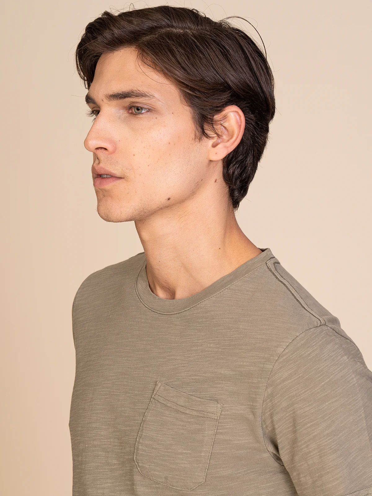 T-Shirt con taschino - Image 11